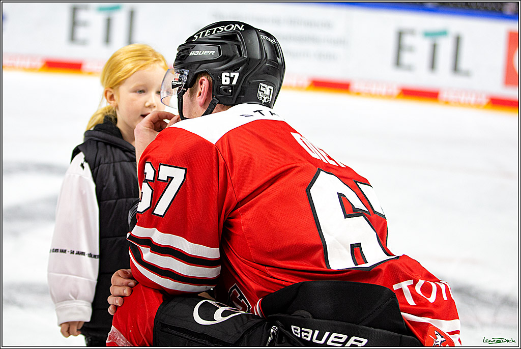 PENNY DEL; Koelner Haie- Straubing Tigers; Koeln, 09.10.2022